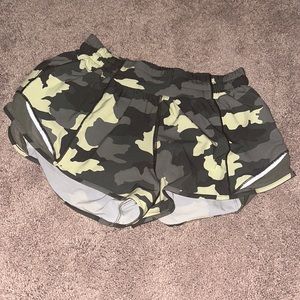 Lululemon shorts 2.5